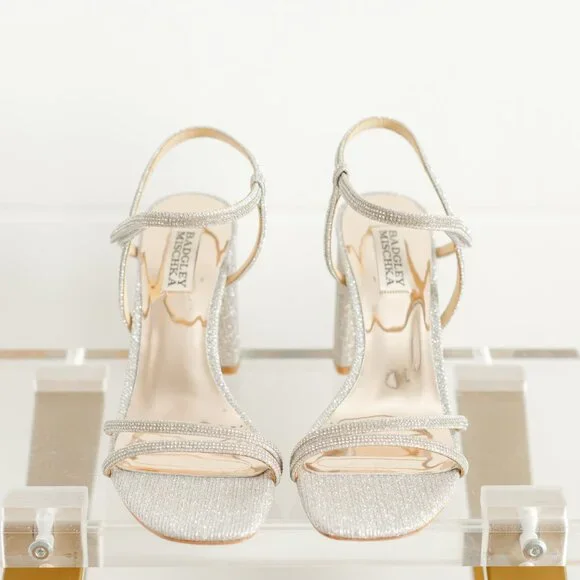 Badgley Mischka Rebekah Platinum Silver Women 8 Block Heel Sandal Fabric - Picture 5 of 14